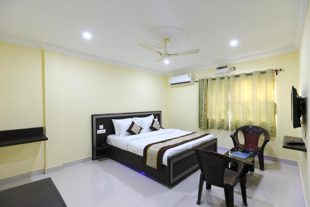 Salbala Inn Chennai Zewnętrze zdjęcie